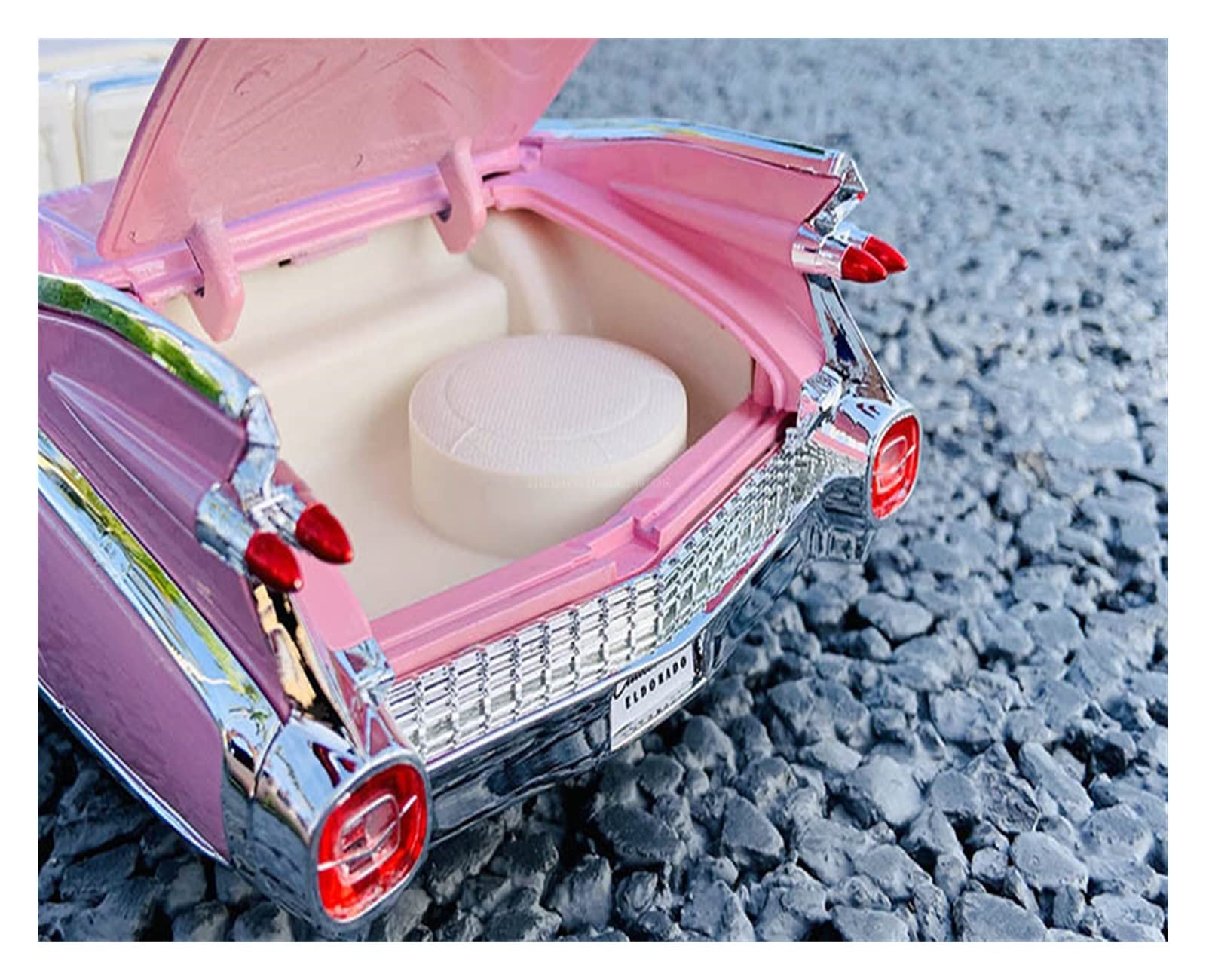 Amazon.co.jp: 1:18 1959 Cadillac Eldorado Elvis Presley and